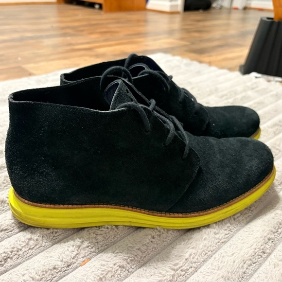 ? Cole Haan Lunargrand Suede Chukka Boots – Men’s Size 10 | Iconic Neon Sole main image 4